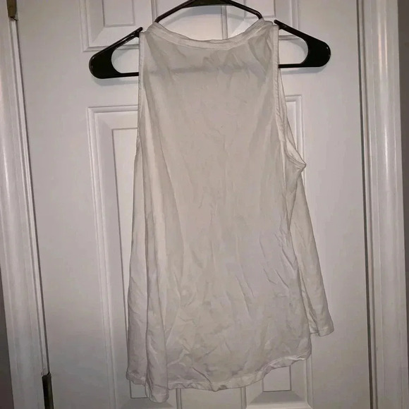 White Tank - Picture 3 of 3